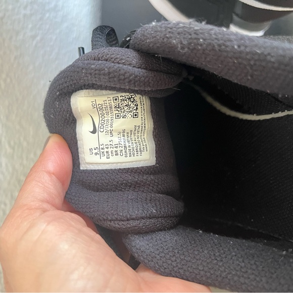 NIKE RENEW FUSION CD0200-002   BLACK / WHITE-DK SMOKE GREY   SIZE 9. 5  TRAINING - Picture 13 of 14